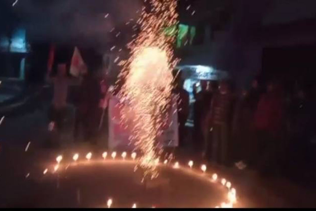 भण्डारी मन्त्री बनेको  खुसीयालीमा  गृह जिल्ला बैतडीमा दीप प्रज्वलन 